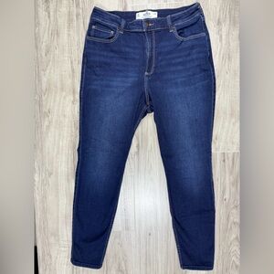 Hollister Women's Skinny Jeans - Dark Blue